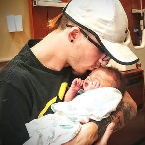 Meet your Posher, Dakota